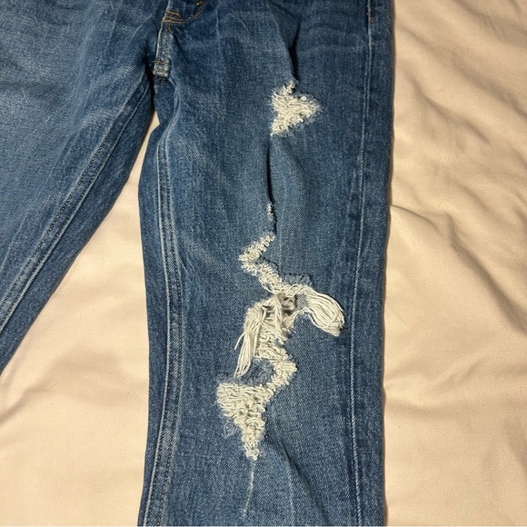 Abercrombie & Fitch High Rise Mom Jeans Women’s 23 Distressed Blue Denim - Picture 15 of 16